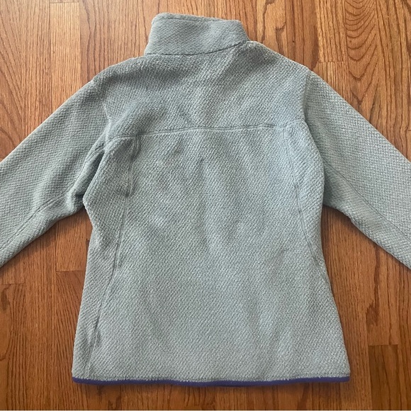 Patagonia Retool Snap-T Fleece Pullover in Gray and Purple size M - Picture 10 of 14